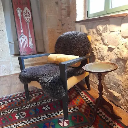 La Rose Et L'abeille Couette-café Sarrazac (Dordogne)